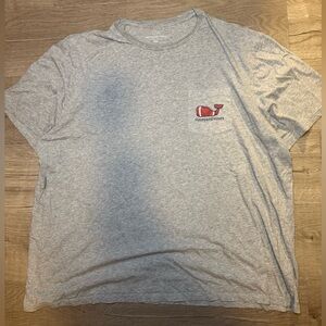 Vineyard Vines Heather Gray Tee with Red Logo